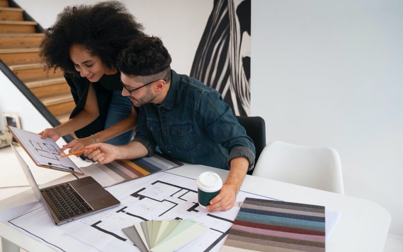 side-view-people-working-with-laptop side-view-people-working-with-laptop